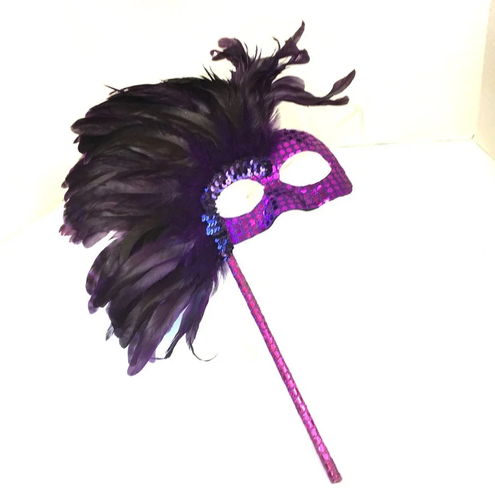 VENETIAN MARDI GRAS Purple Sequin Mask w Purple Feathers w/ Handle NWOT NOS